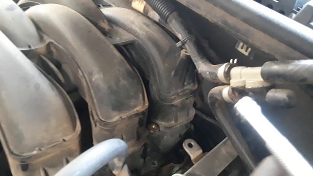 2006 ford explorer 4.6 liter V8 intake manifold removal. part 2 смотреть онлайн