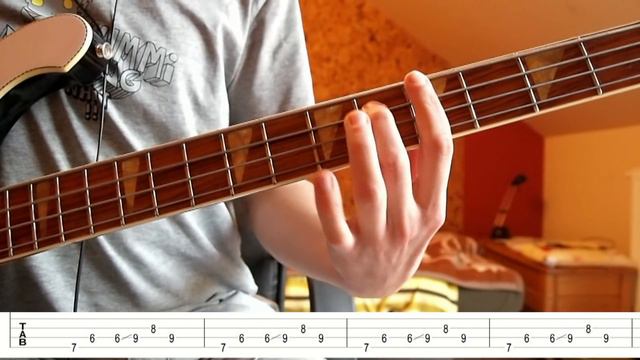 Arctic Monkeys - A certain Romance (Bass Tutorial) смотреть онлайн