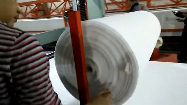 Horizontal Long track foam cutting machine video.mp4 смотреть онлайн