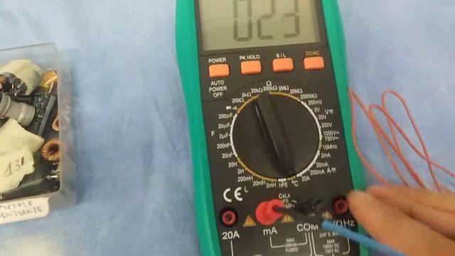 Capacimetro Induttanzimetro Pros'Kit MT5211 (unboxing) - Parte 4 смотреть онлайн