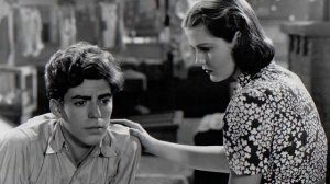 PEARL WHITE ╺╸ TRANSGENDER