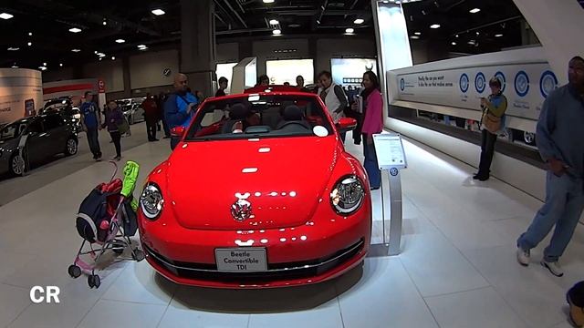 2014 Volkswagen Beetle Convertible TDI: First Look at the 2014 Washington Auto Show смотреть онлайн