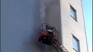 Удаление прилипшей пленки с сэндвич панелей