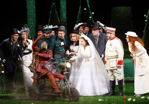 Беатриче и Бенедикт — премьера / Béatrice et Bénédict — premiere