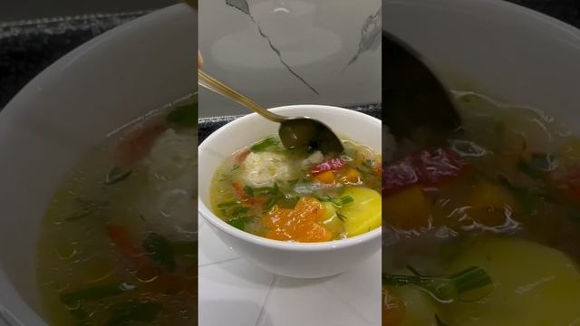 Рецепт приготовления вкусного и быстрого ужина «Суп с фрикадельками у меня на канале». смотреть онлайн