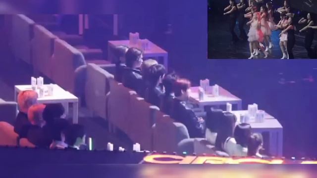 ENYHPEN,TXT,AESPA Reaction to NMIXX 'O.O,DICE' Performance at Circle Chart Music Awards 2023 смотреть онлайн