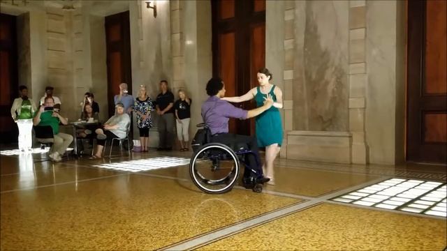 Wheelchair Tango performance at ReelAbilities Chicago 2019 смотреть онлайн