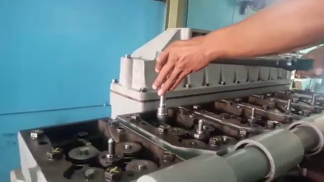 OVERHAUL ENGINE CUMMINS KTA 19 #Cara & Langkah Setel klep (TUNE UP), Pemasangan Cylinder Head смотреть онлайн