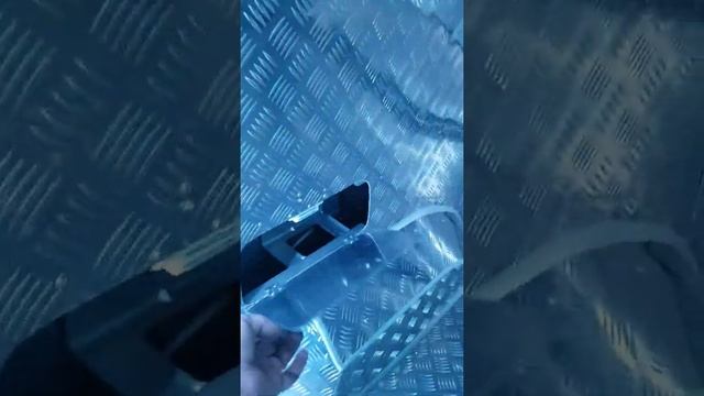 Обшивка квинтетом, аллюминием смотреть онлайн
