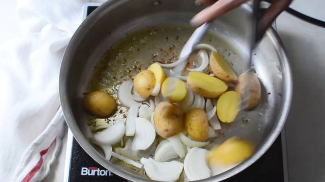 Pan Roasted Chicken Breasts with Dijon Sauce смотреть онлайн
