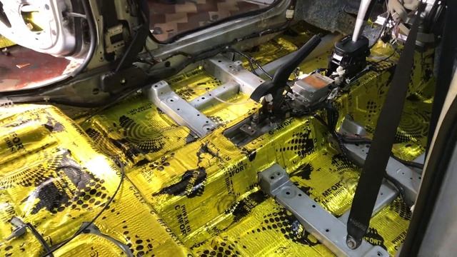 Хорошая шумка - отличительная черта автомобилей бизнес-класса, добавил её в свой Ниссан Тиида смотреть онлайн