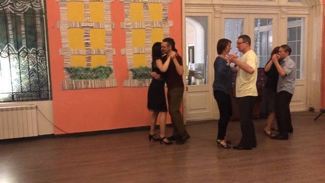 Танго вальс. В средней группе социального танго. Академия аргентинского танго СПб. смотреть онлайн
