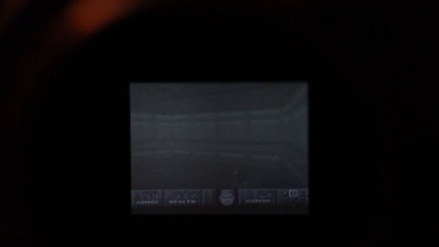 Играем на микро телевизоре от видео искателя старой кассетной камеры. смотреть онлайн