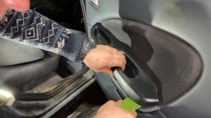Как снять карту (обшивку двери) Nissan Almera и похожие?