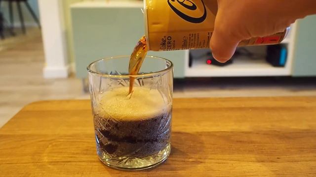 Coca Cola Zero Sugar Vanilla - Random Review 159 смотреть онлайн