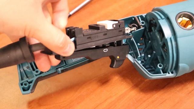 Болгарка MAKITA GA9020. Популярная УШМ с диаметром круга 230 мм. Обзор болгарки 230мм. смотреть онлайн