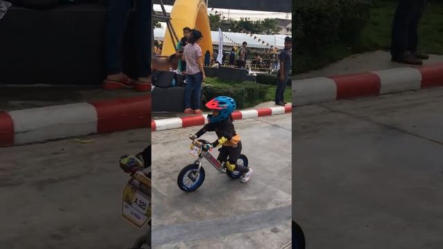Kid Bike Racing#2 @ Bike Club ep.18 смотреть онлайн