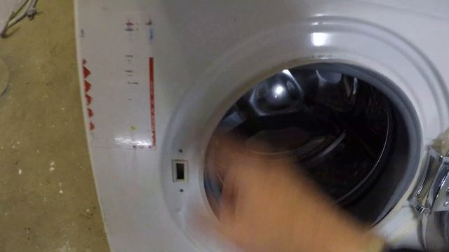 Miele. Стиральная машина Миле. Не греет воду. Разбираем. Моргает Основная стирка. Часть 1 смотреть онлайн