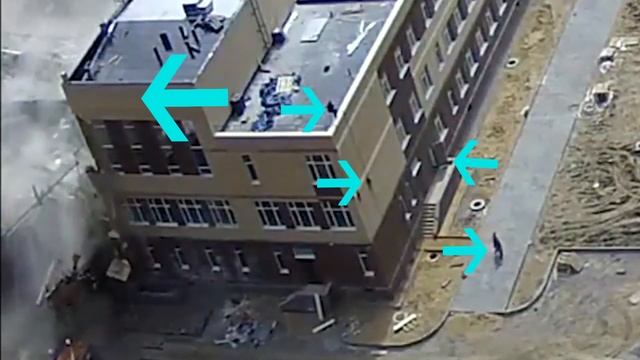 Мурино, падение крыши спортзала в строящейся школе!!! смотреть онлайн