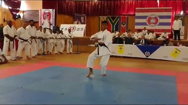 Ashihara Karate's Nasiera Abrahams performs Kururunfa смотреть онлайн