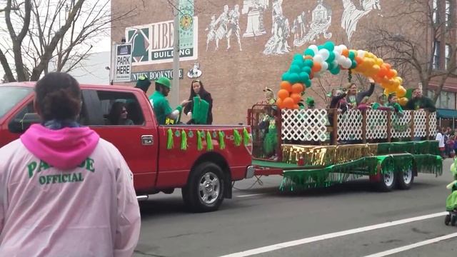 США/СЮРПРИЗ,ЕДЕМ на ПАРАД 