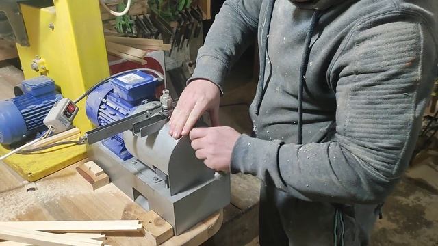 Фрезерный станок для изготовления рамок, для ульев. Обзор!!! смотреть онлайн