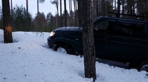 Стандартный Уаз Патриот по глубокому снегу, зимний триал. Как ездить по снегу не застревая.