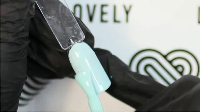 Гель-лак Lovely 046 | Пастельный голубой смотреть онлайн