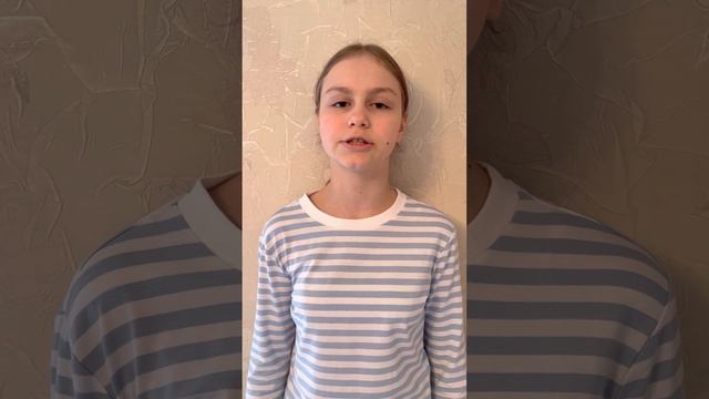 «Служить России» слова И. Резник, музыка Э. Ханок, исполняет Карлова Дарья, 11 лет. смотреть онлайн
