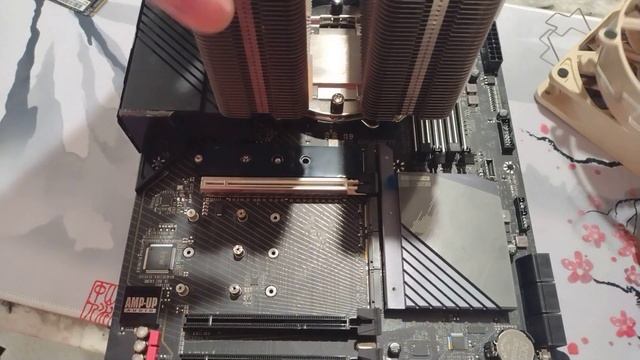 Partial Installation: I9-13900kf with Noctua D14 Air Cooler on Aorus Z690 Extreme Ax. LGA 1700 смотреть онлайн