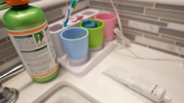 Ivy & Levi's Crazy Morning Routine with Buddy 🐶 смотреть онлайн