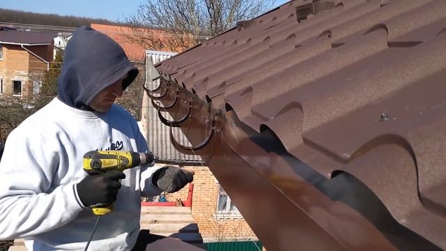 Монтаж косих піддашків і водостоку смотреть онлайн