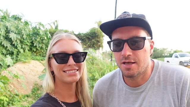 Holafly eSim Product Review - Best Travel Hack 2023 смотреть онлайн