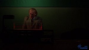 25. Волны и оптика. Искривление луча в неоднородной среде.mp4