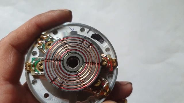 Разбор головки БВГ от видеомагнитофона JVC смотреть онлайн