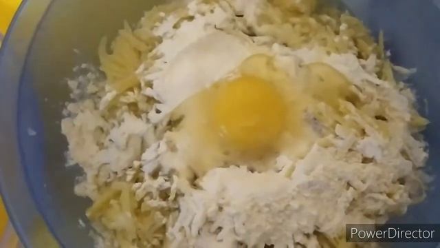 Драники с картошкой, кабачкам и ветчиной. смотреть онлайн