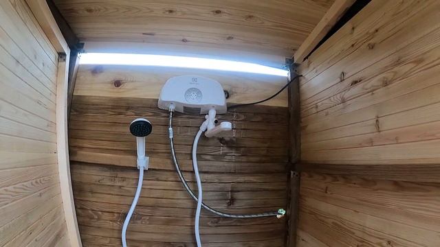 Дачный душ и зона умывальника. Создание удобств на дачном участке. смотреть онлайн