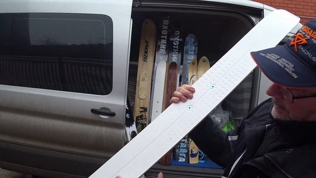 Стою на асфальте на лыжах. В этом году зимы, наверное, не будет. @Стихи Русских Поэтов смотреть онлайн