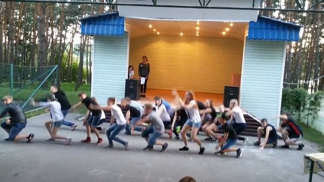 Лагерь"Сосновый бор 2 смена 2016" Флешмоб улёт) смотреть онлайн