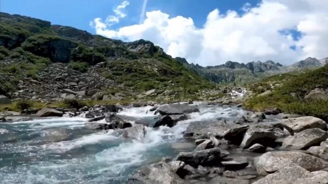 Звуки Лесного водопада, для релаксации, сна, Медитации смотреть онлайн