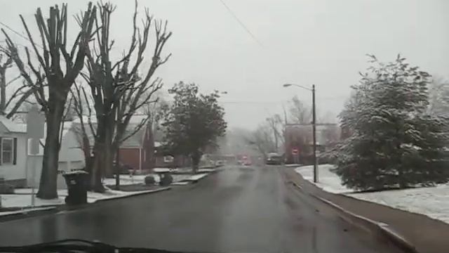 Elizabethtown, KY. Элизабеттаун, штат Кентукки смотреть онлайн