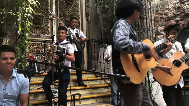 Media Luna San Miguel de Allende March 17, 2019 Paprika Restaurant 6998 смотреть онлайн