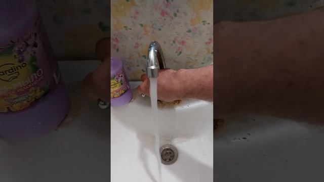 Кран пьет воду смотреть онлайн