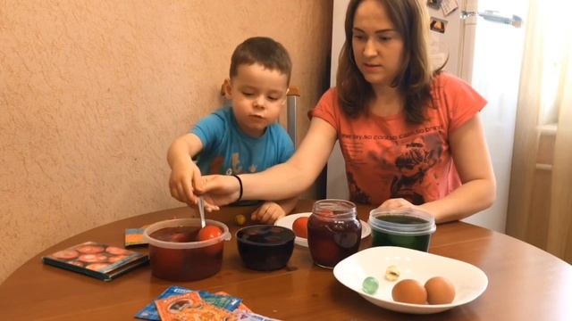 Как мы готовились к Пасхе . смотреть онлайн