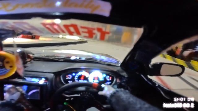 Drifting RC Car by Cockpit View with insta360 GO 2 смотреть онлайн