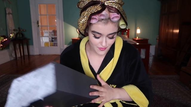 Running Bare Unboxing & Try On смотреть онлайн