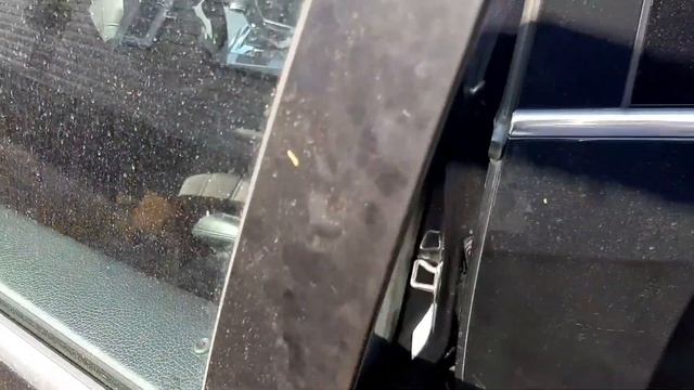Закрытие двери водителя Passat b6 после установки пластин и регулировки смотреть онлайн