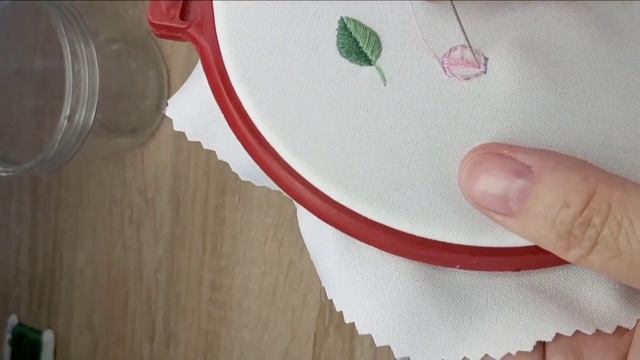 Лепесток цветка, простая двусторонняя гладь смотреть онлайн
