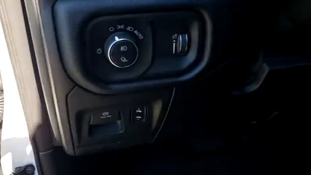 2021 Ram 1500 New Smyrna Beach, Port Orange, Daytona Beach, Deltona, Sanford, FL N610337 смотреть онлайн