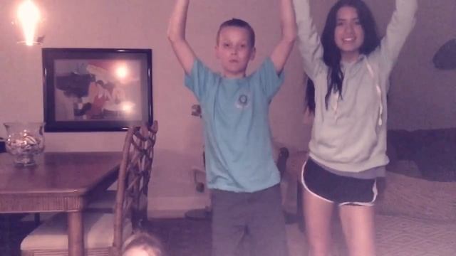 Something groovy... смотреть онлайн